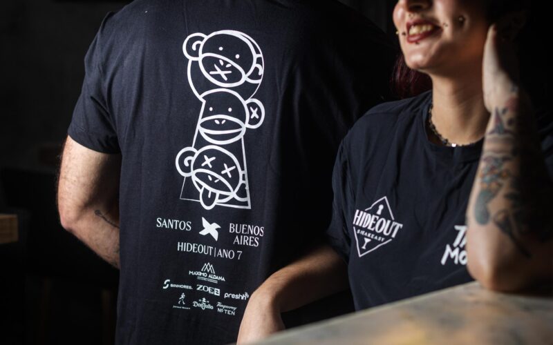 Camiseta Hideout - Invasão